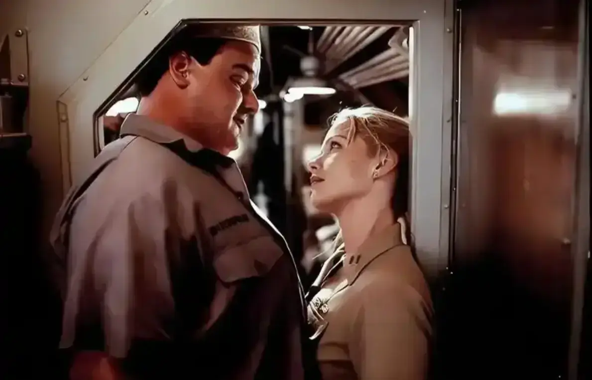 《军舰女兵(法国)电影》-资源截图